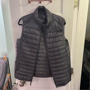 Gray Amazon essentials puffer vest